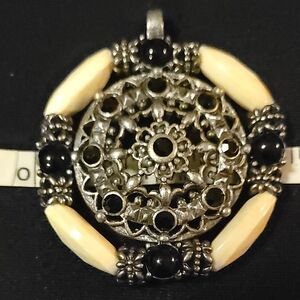 Various Beads/Pendants